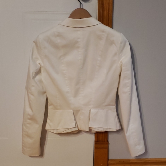 🎀 Beautiful classic Blazer 🎀 - Picture 2 of 5